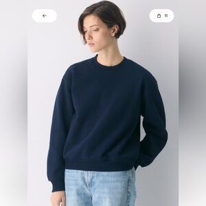 Aritzia cozy sweatfleece perfect crew sweatshirt size medium